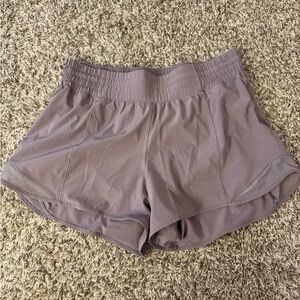 Lululemon Hotty Hot HR 4” Short